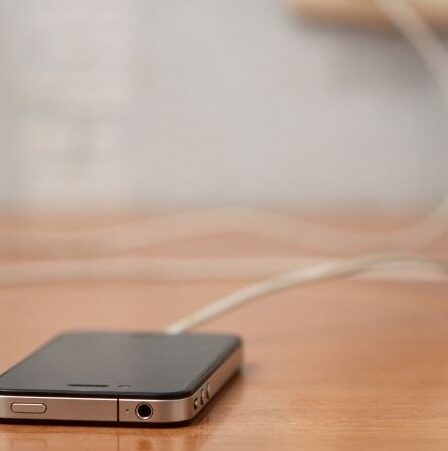 Combien cela coûte-t-il de recharger votre mobile? 26 Combien cela coûte-t-il de recharger votre mobile? - 25