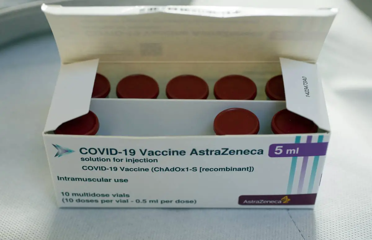 Une Suédoise de 70 ans a un caillot sanguin après avoir reçu le vaccin AstraZeneca 4 Une Suédoise de 70 ans a un caillot sanguin après avoir reçu le vaccin AstraZeneca - 3