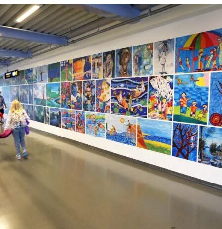 L'art international des enfants à l'aéroport d'Oslo - 49