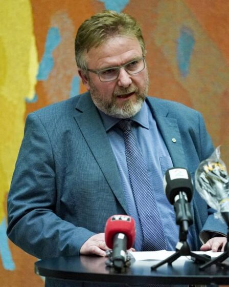 Au cours des sept dernières années, le nombre d'emplois publics dans 261 municipalités norvégiennes a diminué de 9000 25 Au cours des sept dernières années, le nombre d'emplois publics dans 261 municipalités norvégiennes a diminué de 9000 - 24