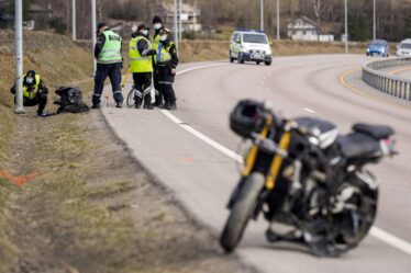 PHOTO: un homme de 25 ans décède dans un accident de moto à Fetsund - 18