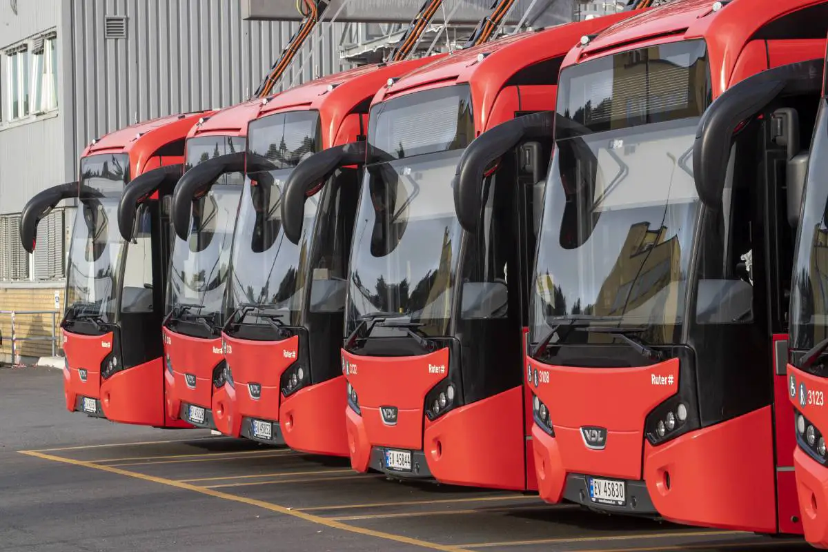 YS: une grève majeure des chauffeurs de bus pourrait arrêter le trafic de bus à travers la Norvège dès ce week-end 4 YS: une grève majeure des chauffeurs de bus pourrait arrêter le trafic de bus à travers la Norvège dès ce week-end - 3