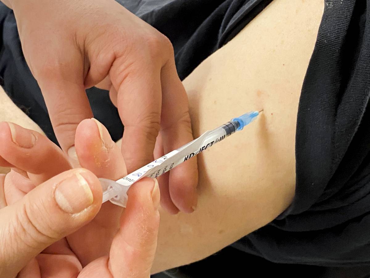Mise à jour officielle: le personnel de santé sera priorisé et avancé dans la file d'attente de vaccins de la Norvège - 3