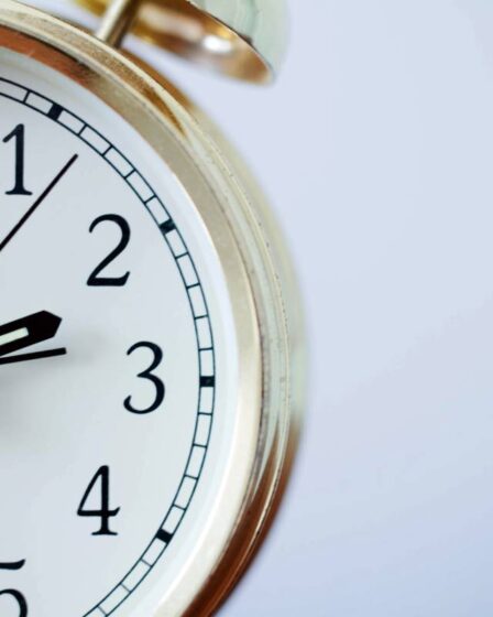 N'oubliez pas d'avancer vos horloges demain 2 N'oubliez pas d'avancer vos horloges demain - 1