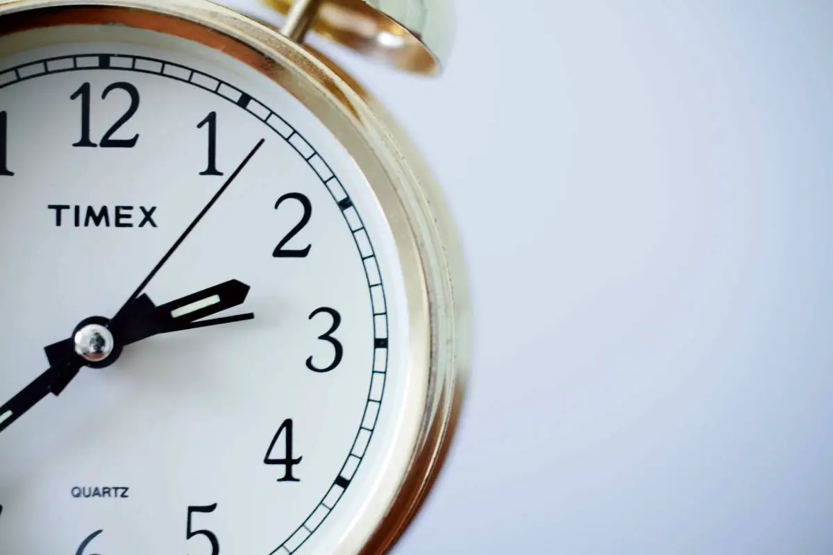 N'oubliez pas d'avancer vos horloges demain - 3