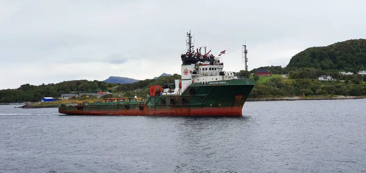 Les autorités norvégiennes découvrent que l'équipage d'un navire étranger à Ålesund n'avait pas été payé depuis six mois 4 Les autorités norvégiennes découvrent que l'équipage d'un navire étranger à Ålesund n'avait pas été payé depuis six mois - 3