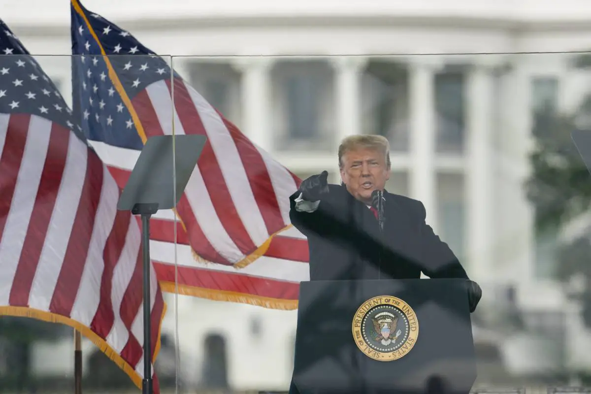 Trump aux manifestants du Congrès: "Restez en paix" 4 Trump aux manifestants du Congrès: "Restez en paix" - 3