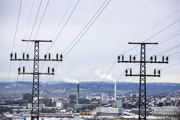 Électricité plus chère sans câbles étrangers 4 Électricité plus chère sans câbles étrangers - 3
