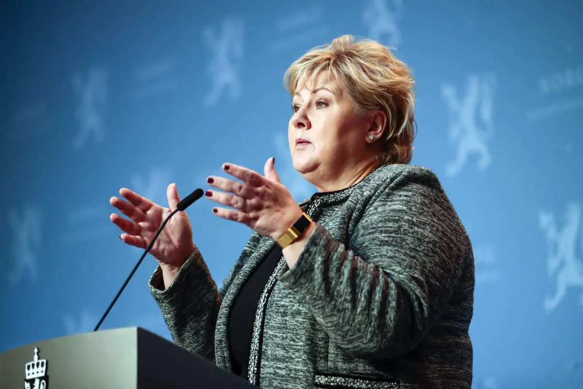 Solberg met en garde la jeunesse norvégienne: "Faites preuve de solidarité envers les personnes âgées et les groupes vulnérables" 4 Solberg met en garde la jeunesse norvégienne: "Faites preuve de solidarité envers les personnes âgées et les groupes vulnérables" - 3