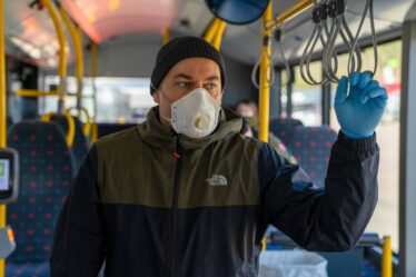 Moins de gens à Oslo portent des masques faciaux dans les tramways et les bus Ruter avec peu de voyageurs - 16