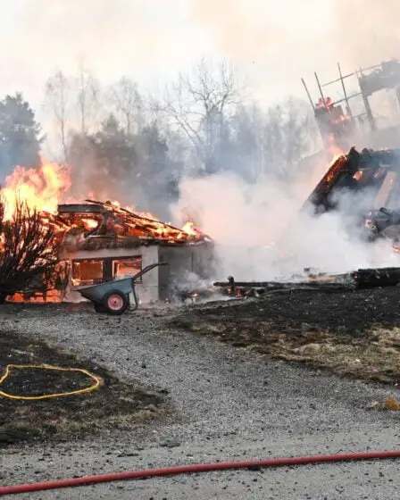 PHOTO: un homme d'une quarantaine d'années retrouvé mort après un incendie à Romerike. La police décrit la mort comme suspecte 13 PHOTO: un homme d'une quarantaine d'années retrouvé mort après un incendie à Romerike. La police décrit la mort comme suspecte - 12