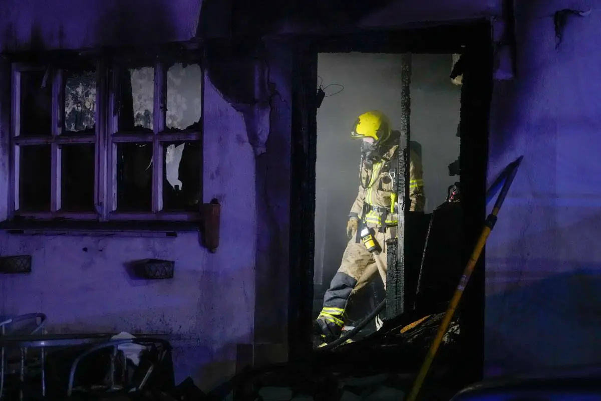 Un homme grièvement blessé dans l'incendie d'une maison à Sarpsborg - 3