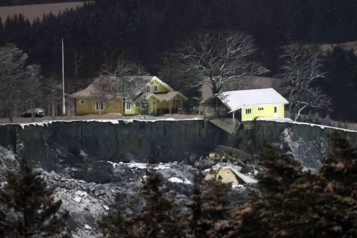 Mise à jour sur le glissement de terrain à Gjerdrum: aucun nouveau survivant n'a été trouvé, les efforts de recherche et de sauvetage se poursuivent - 3