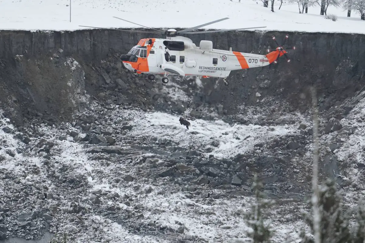 Des équipes de sauvetage retrouvent un mort sur le site du glissement de terrain de Gjerdrum - 3
