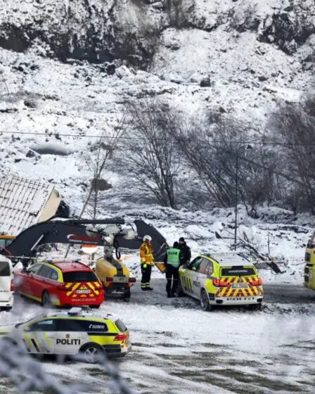 L'alarme retentit sur le site du glissement de terrain de Gjerdrum, les équipes de secours ont reçu l'ordre de quitter la zone 23 L'alarme retentit sur le site du glissement de terrain de Gjerdrum, les équipes de secours ont reçu l'ordre de quitter la zone - 22