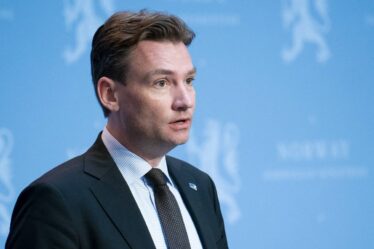 Le gouvernement norvégien demande aux étudiants d'attendre avant de rentrer des vacances de Noël - 18