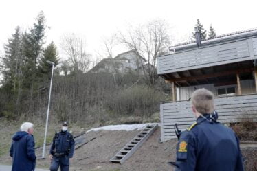 PHOTO: la maison et le garage s'enfoncent dans le sol à Skjetten, trois maisons évacuées - 20