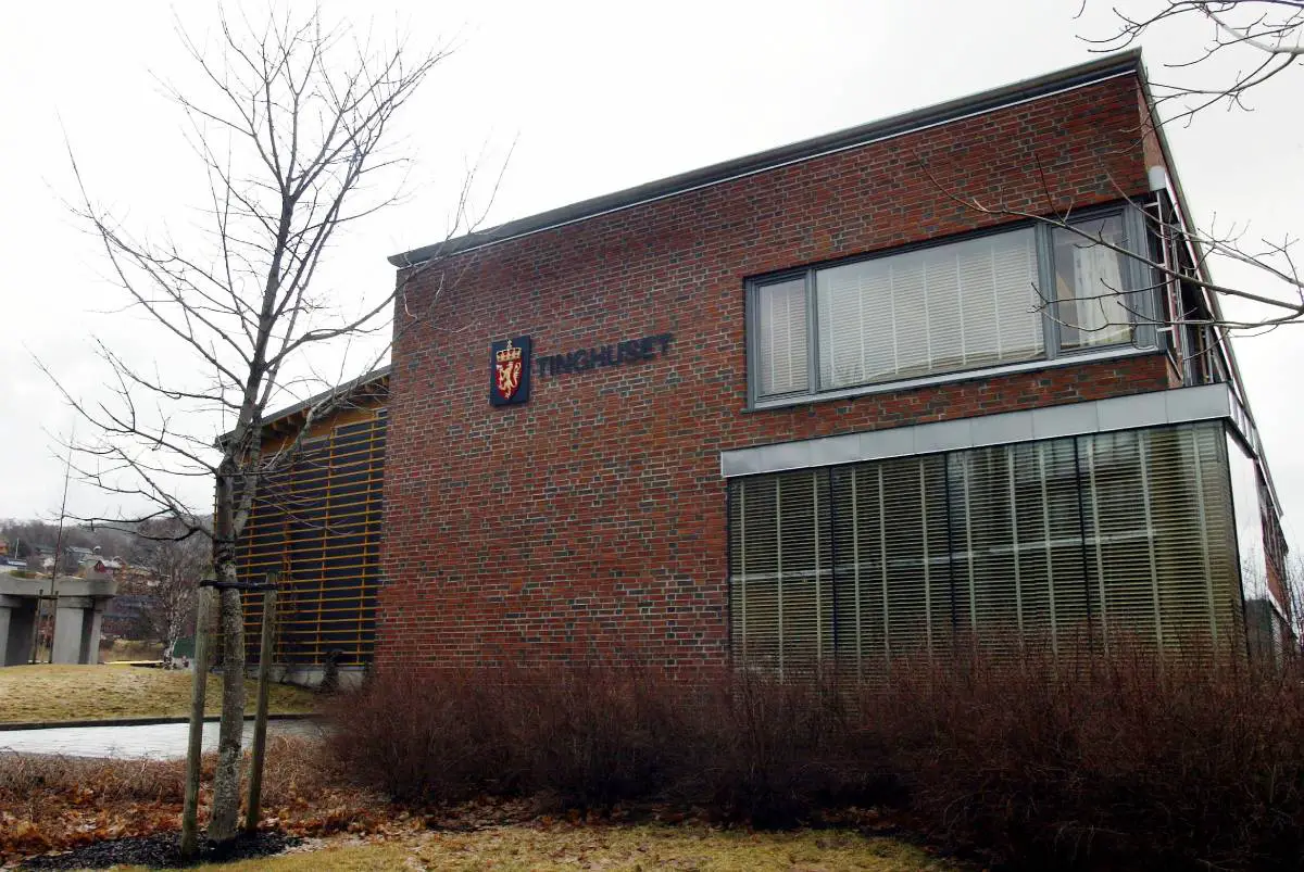 Le tribunal prolonge la détention préventive d'un homme qui a violé et tué sa belle-fille à Steinkjer 4 Le tribunal prolonge la détention préventive d'un homme qui a violé et tué sa belle-fille à Steinkjer - 3