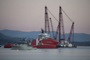 N'exclut pas la demande du chantier naval - 20
