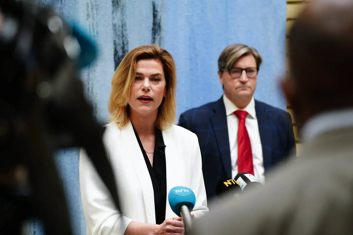 Le parlement norvégien critique le gouvernement à propos de l'affaire Bergen Engines: "Très grave" 4 Le parlement norvégien critique le gouvernement à propos de l'affaire Bergen Engines: "Très grave" - 3
