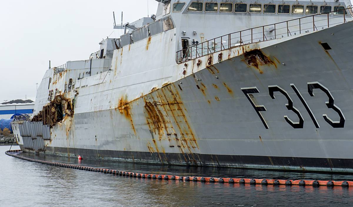 Le Bureau d'enquête sur les accidents présente un rapport sur l'accident de la frégate KNM Helge Ingstad 4 Le Bureau d'enquête sur les accidents présente un rapport sur l'accident de la frégate KNM Helge Ingstad - 3