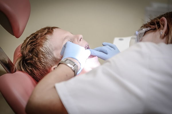 Les dentistes de Bergen déplacent des enfants dans la file d'attente réglementaire 4 Les dentistes de Bergen déplacent des enfants dans la file d'attente réglementaire - 3
