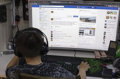 Les jeunes passent moins de temps avec des amis - 3