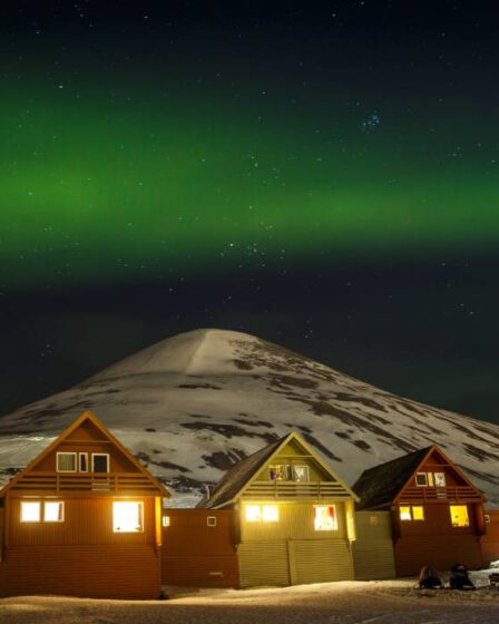 Le magasin Norske achète les bâtiments de Hurtigruten au Svalbard pour 690 millions de couronnes - 51