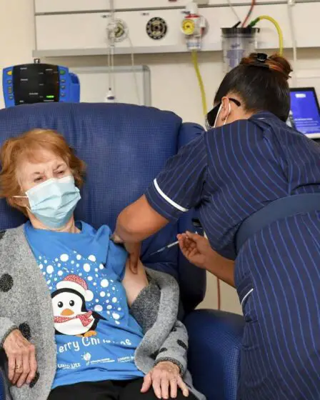 Le Royaume-Uni lance une vaccination de masse contre le coronavirus 26 Le Royaume-Uni lance une vaccination de masse contre le coronavirus - 25