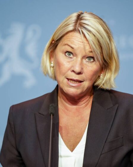 À partir d'aujourd'hui, les étrangers vivant en Norvège avec une formation professionnelle de la santé peuvent travailler dans le secteur de la santé 2 À partir d'aujourd'hui, les étrangers vivant en Norvège avec une formation professionnelle de la santé peuvent travailler dans le secteur de la santé - 1