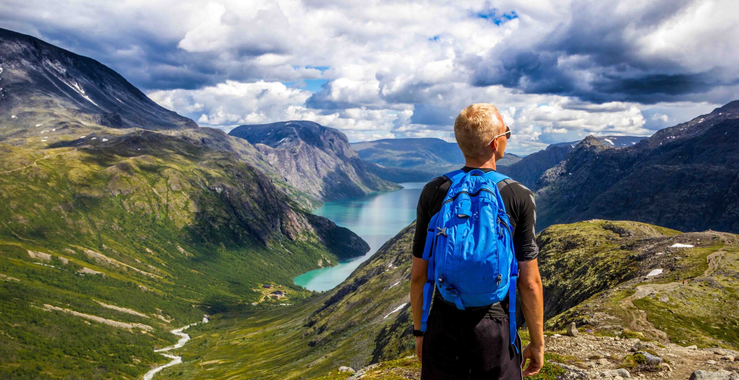 Association touristique: - Les circuits en montagne sont plus populaires que jamais 4 Association touristique: - Les circuits en montagne sont plus populaires que jamais - 3