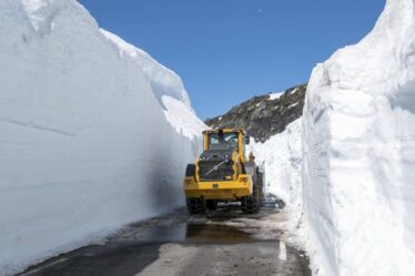 Après avoir été fermé en raison du mauvais temps depuis mardi, plusieurs cols de montagne du sud de la Norvège rouvrent - 16