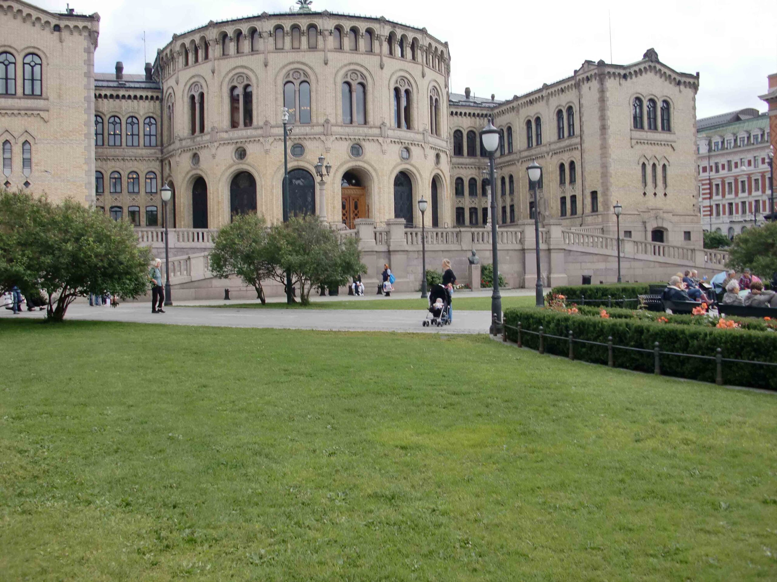 Solberg: l'utilisation de l'argent du pétrole sera réduite 4 Solberg: l'utilisation de l'argent du pétrole sera réduite - 3