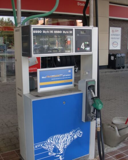 Les ventes de carburant ont chuté en janvier 14 Les ventes de carburant ont chuté en janvier - 13