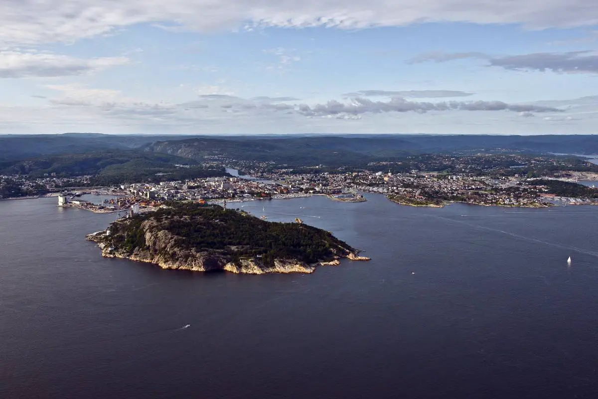 Un homme confirmé mort après avoir été retrouvé sans vie dans la mer près de Kristiansand 4 Un homme confirmé mort après avoir été retrouvé sans vie dans la mer près de Kristiansand - 3