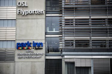 Jusqu'à présent, environ 30 personnes auraient échappé aux hôtels de quarantaine à Ullensaker - 18