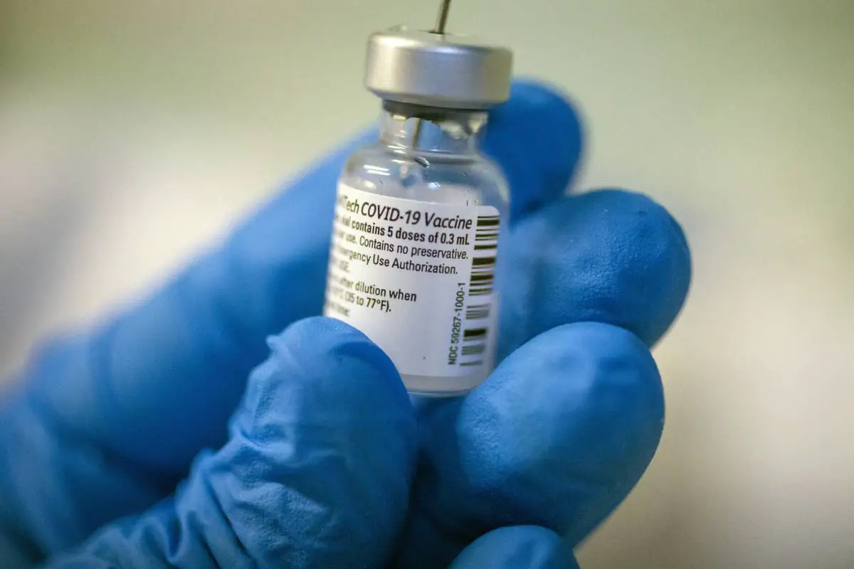 FHI: Il faut au moins 28 jours pour que les gens obtiennent le plein effet du vaccin corona - 3