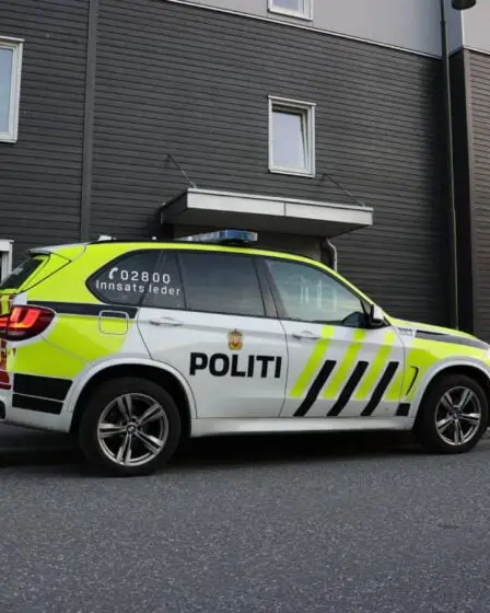 Un homme poignardé à Sandefjord - deux personnes arrêtées - 27