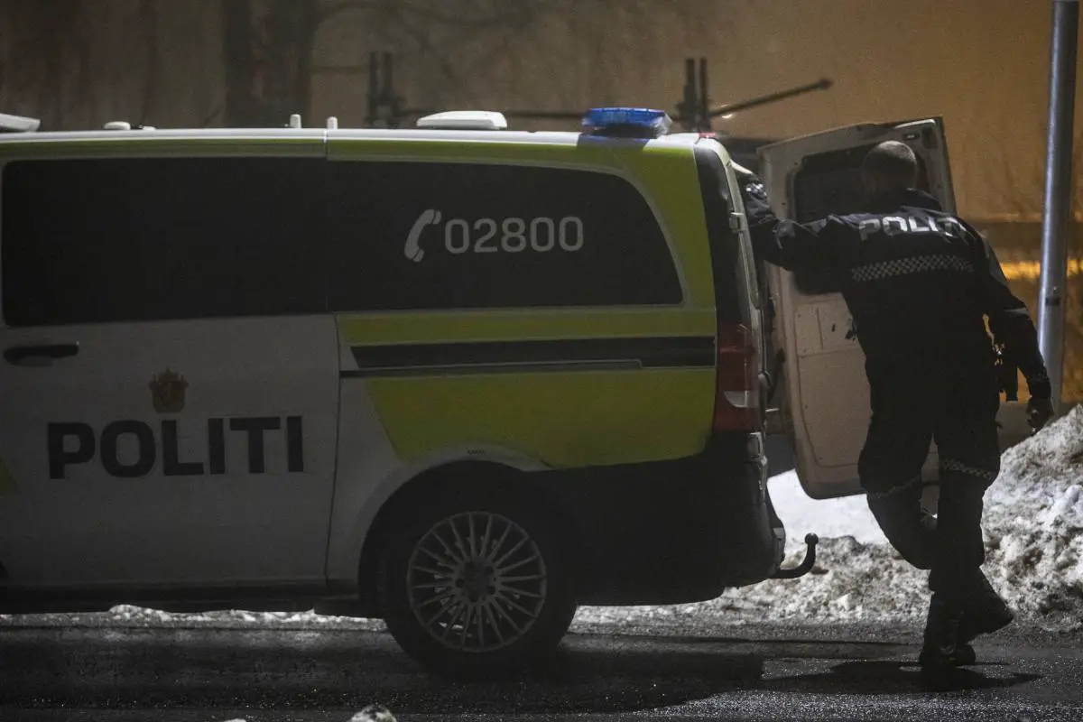 Arendal: un homme arrêté après avoir menacé plusieurs personnes avec un couteau 4 Arendal: un homme arrêté après avoir menacé plusieurs personnes avec un couteau - 3