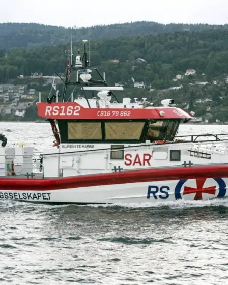 Les efforts de recherche et de sauvetage pour un homme porté disparu à Salhusfjorden se poursuivent - 1