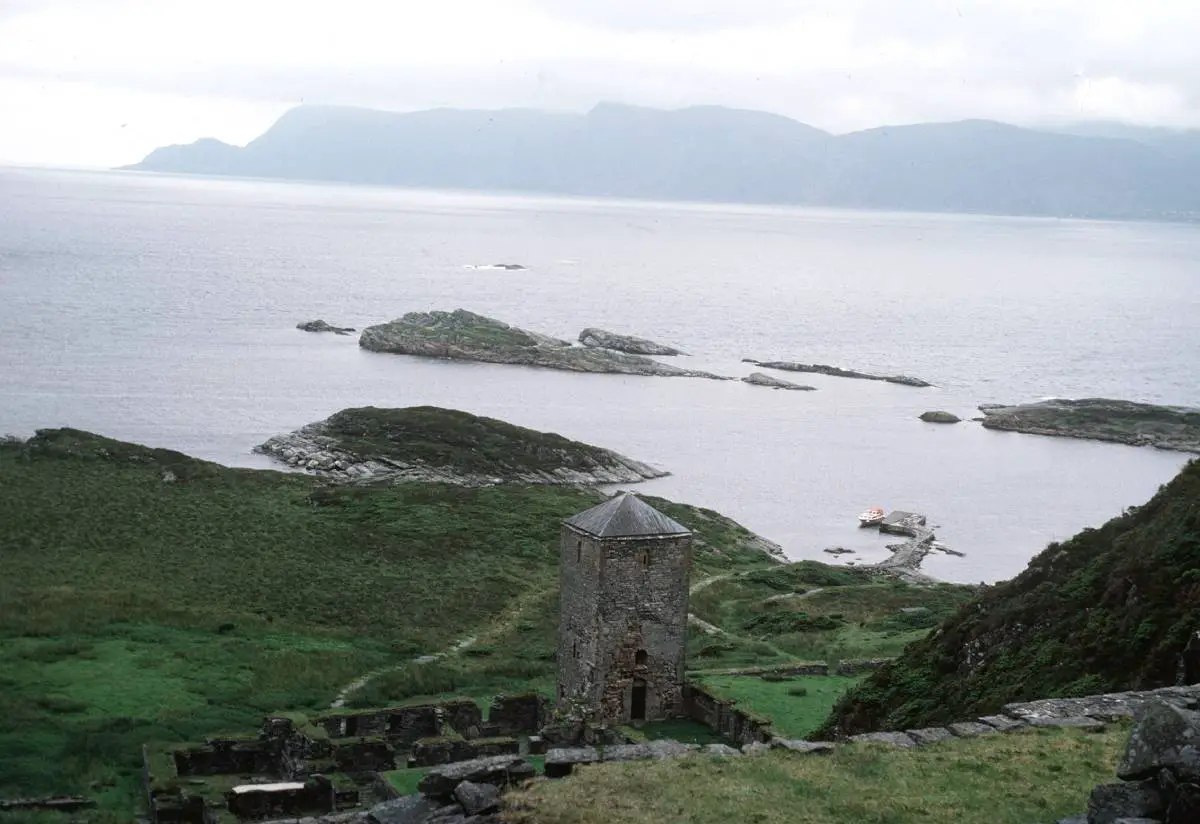 Un évêque norvégien dénonce les exploitations piscicoles de l'île "sainte" de Selja 4 Un évêque norvégien dénonce les exploitations piscicoles de l'île "sainte" de Selja - 3