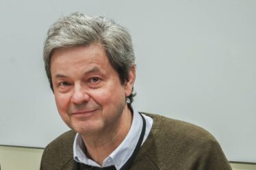 Le médecin en chef pense que de nombreux Norvégiens ont été surpris par les effets secondaires graves des vaccins: "Ils n'étaient pas préparés" - 16