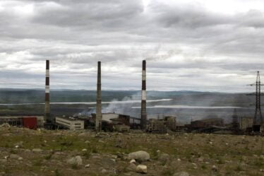 Fini les nuages ​​de dioxyde de soufre au-dessus du Finnmark: l'usine de fusion russe de Nickel fermera à Noël - 19