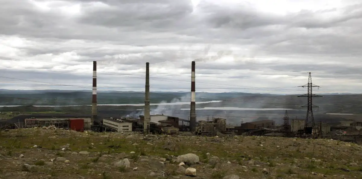 Fini les nuages de dioxyde de soufre au-dessus du Finnmark: l'usine de fusion russe de Nickel fermera à Noël 4 Fini les nuages de dioxyde de soufre au-dessus du Finnmark: l'usine de fusion russe de Nickel fermera à Noël - 3