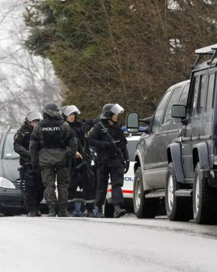 NRK: la police arrête plusieurs personnes lors d'une opération d'otage à Kristiansand 2 NRK: la police arrête plusieurs personnes lors d'une opération d'otage à Kristiansand - 1