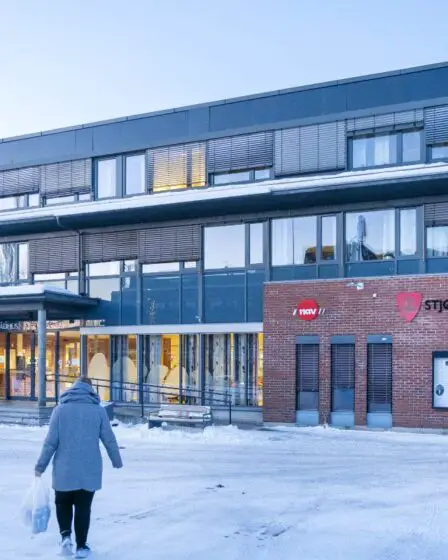 Deux jeunes de 60 ans quittent l'hôtel de quarantaine à Stjørdal et se font signaler: "Ce n'est pas correct" - 13