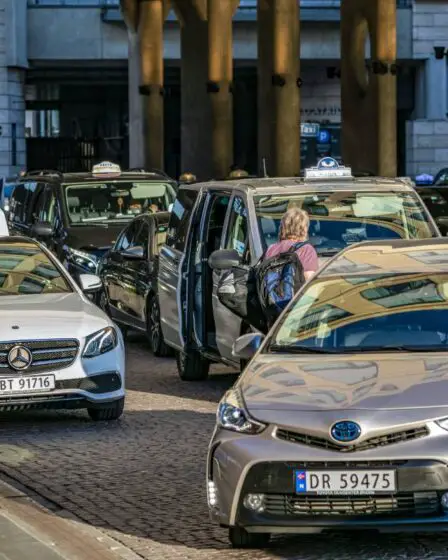 Les autorités sanitaires recommandent aux passagers et aux conducteurs d'utiliser des masques faciaux dans les taxis en Norvège 2 Les autorités sanitaires recommandent aux passagers et aux conducteurs d'utiliser des masques faciaux dans les taxis en Norvège - 1