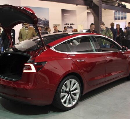 Tesla au sommet des ventes 32 Tesla au sommet des ventes - 31