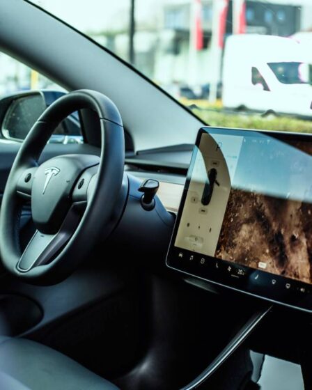 Un nombre record de Norvégiens ont immatriculé de nouvelles voitures en décembre. Tesla Model 3 était le plus populaire 17 Un nombre record de Norvégiens ont immatriculé de nouvelles voitures en décembre. Tesla Model 3 était le plus populaire - 16