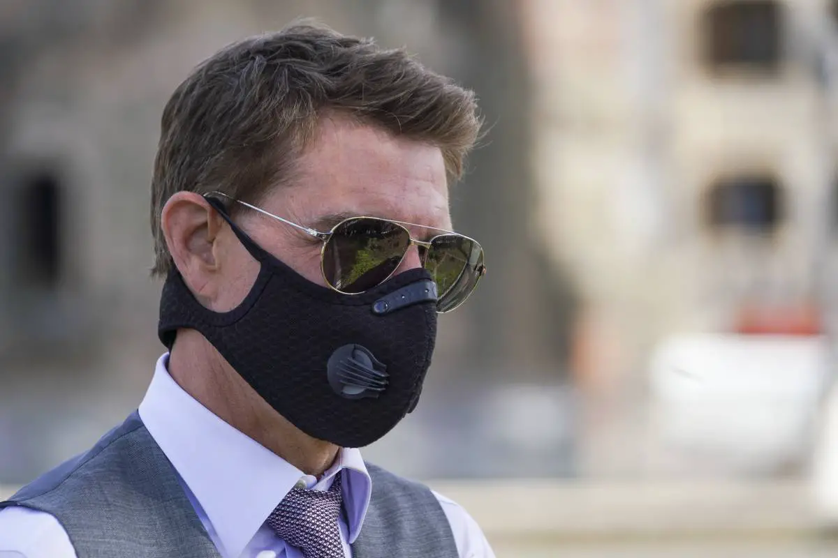 «Je te vois le refaire, tu es parti»: Tom Cruise crie à l'équipe de tournage pour avoir enfreint les mesures COVID-19 4 «Je te vois le refaire, tu es parti»: Tom Cruise crie à l'équipe de tournage pour avoir enfreint les mesures COVID-19 - 3